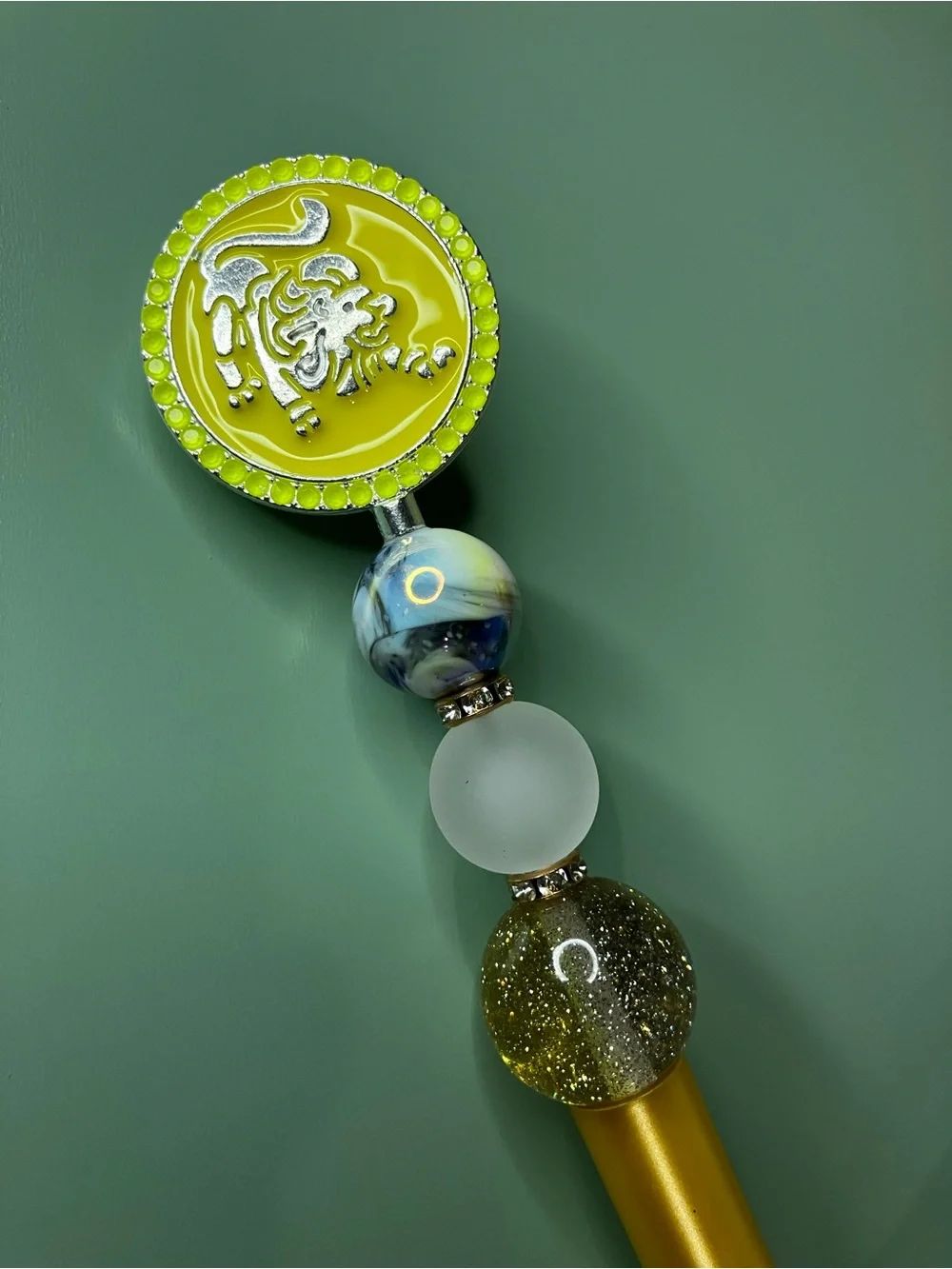 Leo Zodiac Lion Medallion Handmade Beaded Pen